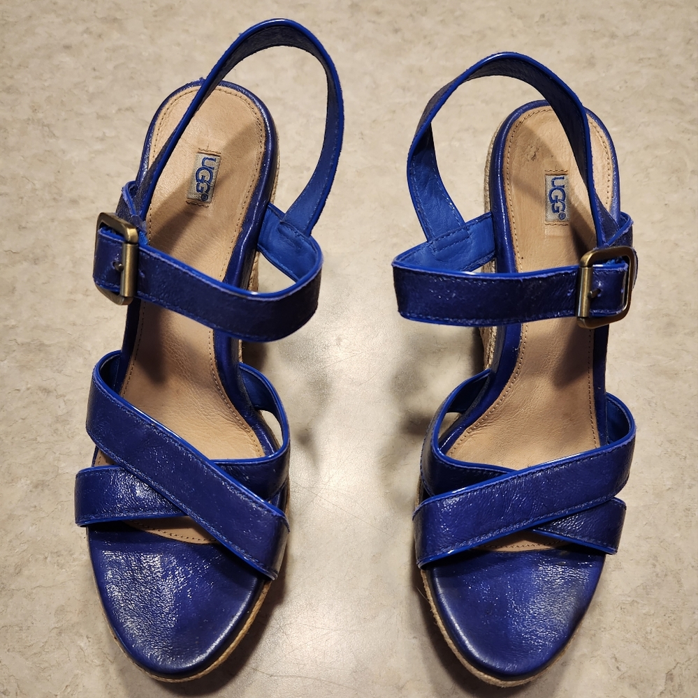 UGG Patent Leather Strappy Sandals - Picture 4 of 9